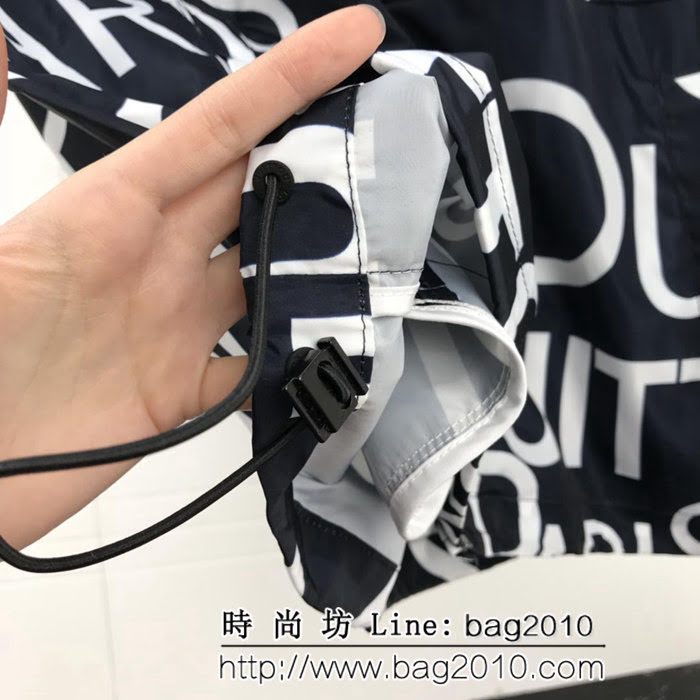 LV路易威登 19ss早春新款 官網同步 滿身字母印花 男款風衣外套 ydi2428